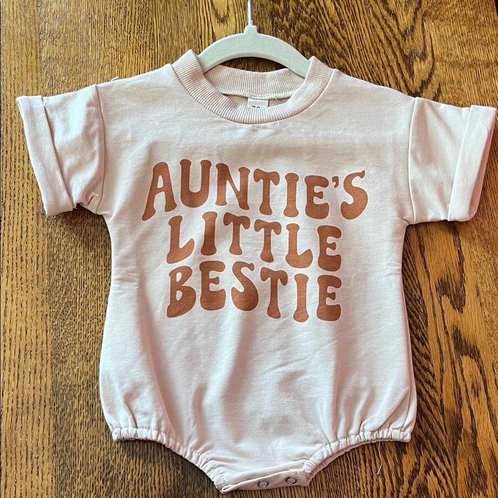 Auntie bubble romper tee